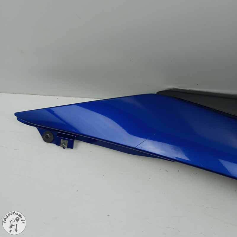 Demi coque arrière droit  Yamaha 300 yzfr 3 2018 - Cassetom - Nos pieces motos