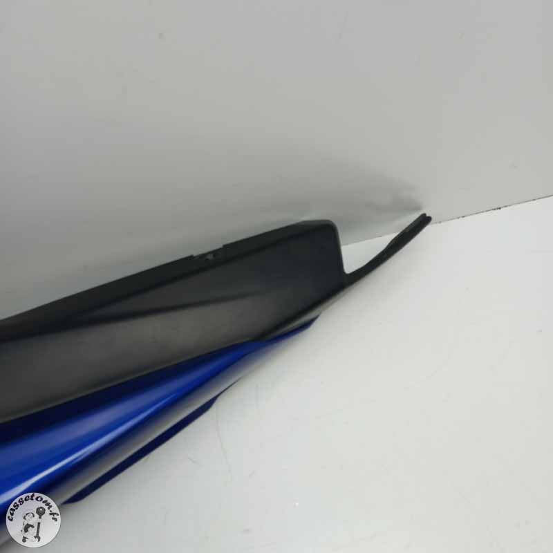 Demi coque arrière droit  Yamaha 300 yzfr 3 2018 - Cassetom - Nos pieces motos