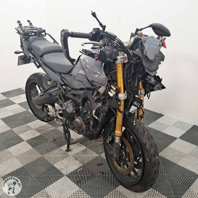 YAMAHA MT-09 847 2016 accidentée - La Casse de l Oncle Tom