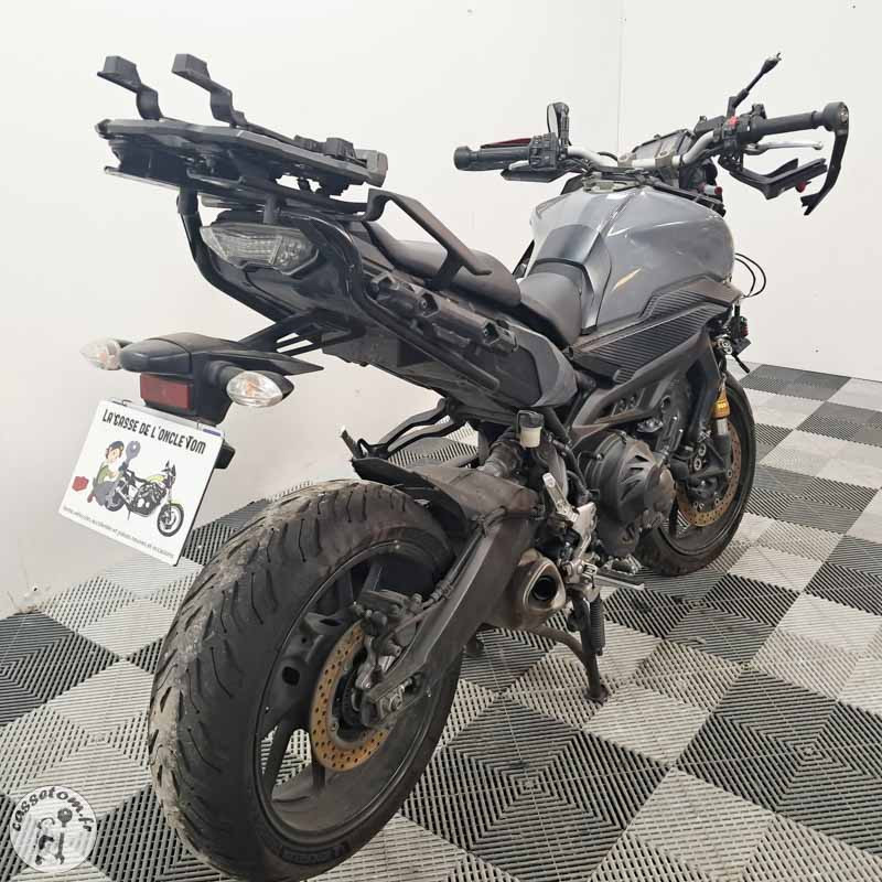 YAMAHA MT-09 847 2016 accidentée - La Casse de l Oncle Tom