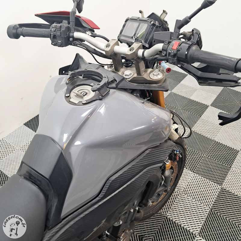 YAMAHA MT-09 847 2016 accidentée - La Casse de l Oncle Tom