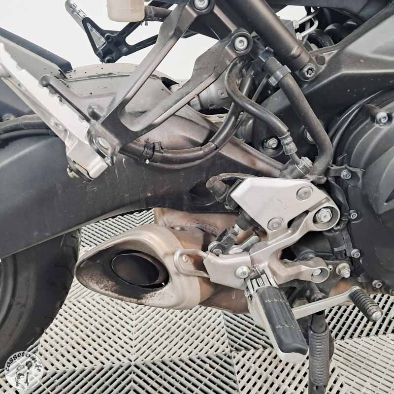 YAMAHA MT-09 847 2016 accidentée - La Casse de l Oncle Tom