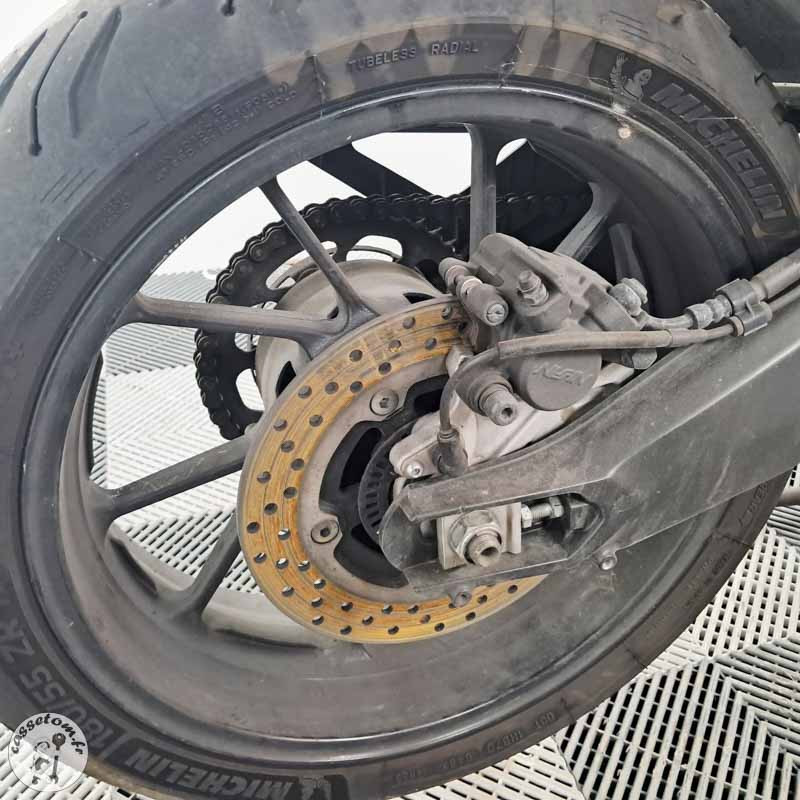 YAMAHA MT-09 847 2016 accidentée - La Casse de l Oncle Tom