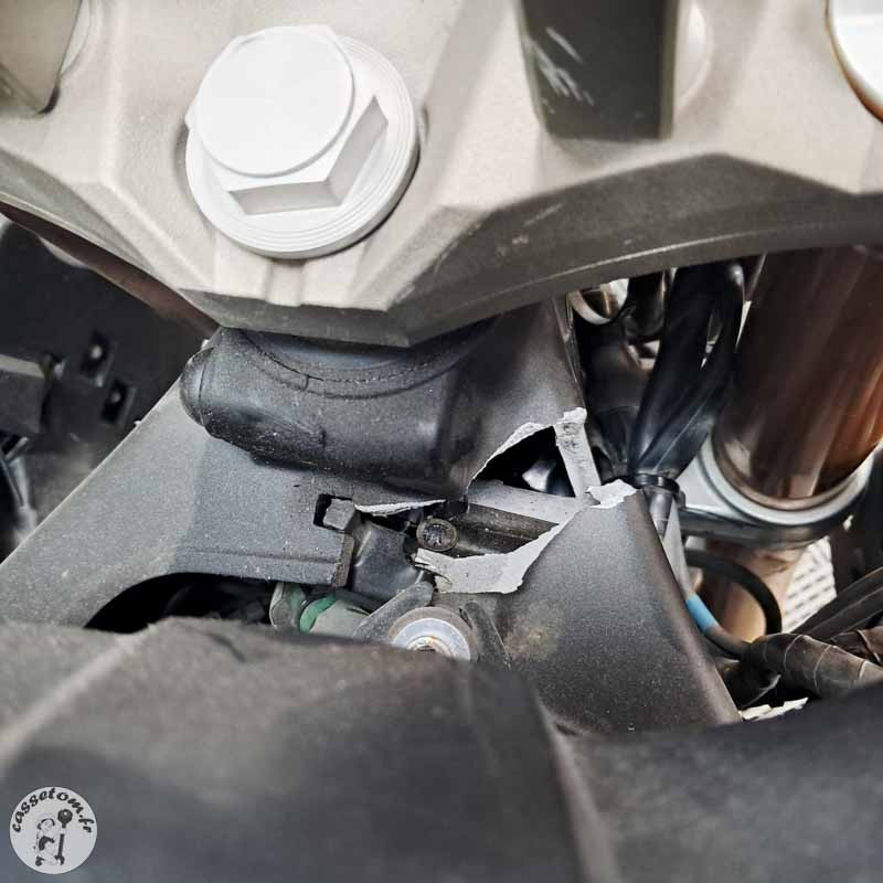 YAMAHA MT-09 847 2016 accidentée - La Casse de l Oncle Tom