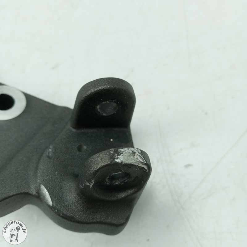 Platine avant droit Triumph 1050 speed triple 2019 | CasseTom