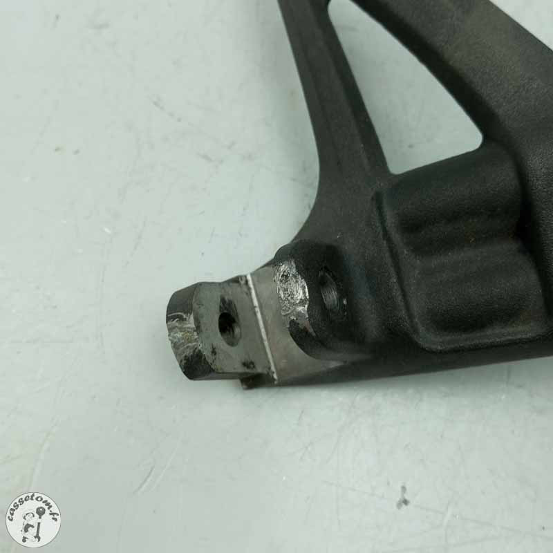 Platine arrière droit  Triumph 1050 speed triple 2019 - Cassetom - Nos pieces motos