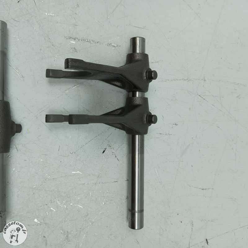 Fourchettes et axes de sélection de boite de vitesse  Kawasaki 1000 z 2011 - Cassetom - Nos pieces motos