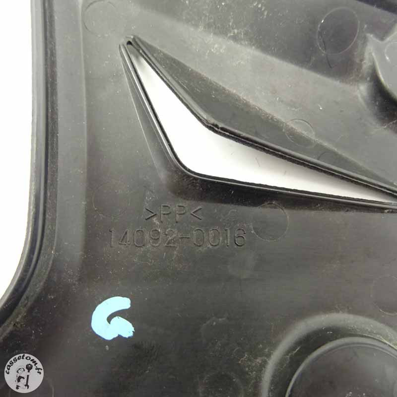 Cache plastique coté gauche Kawasaki 1000 z 2011 - Cassetom - Nos pieces motos