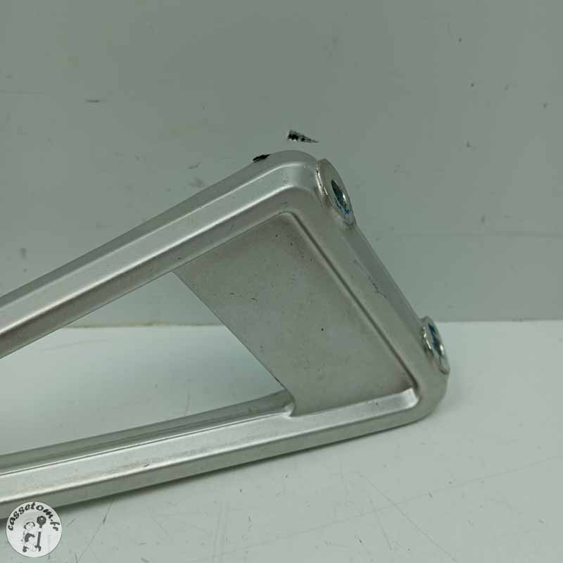 Platine arrière avec repose pied droit  Aprilia 660 RS 2024 - Cassetom - Nos pieces motos