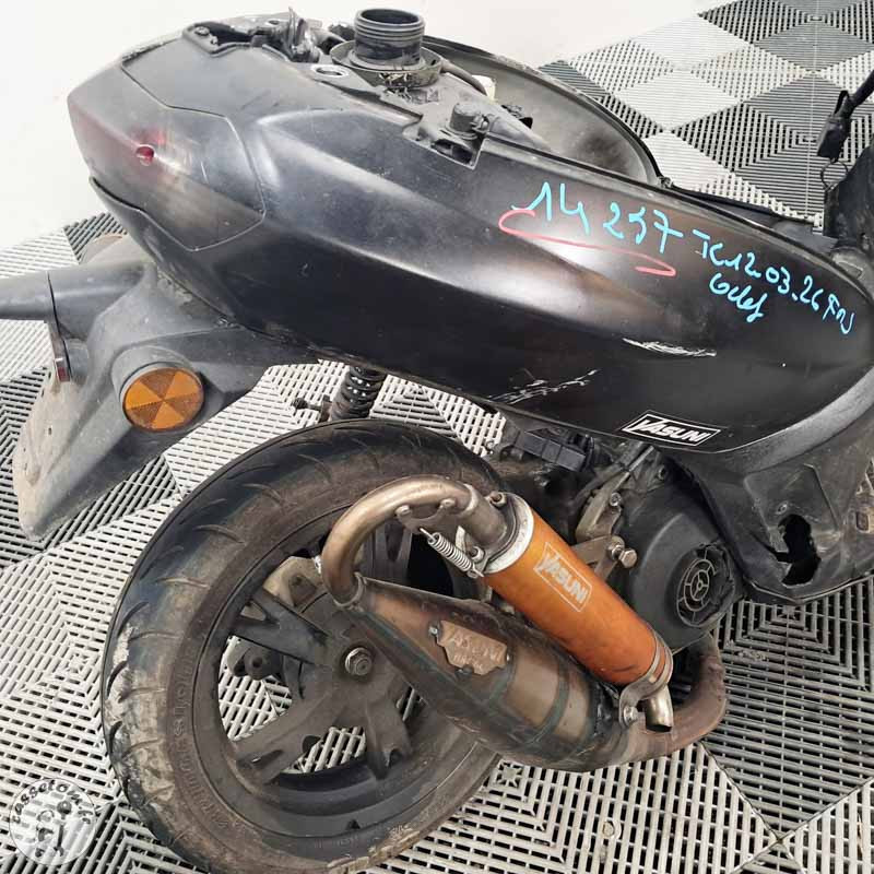 PEUGEOT Kisbee 50 2019 Scooter accidenté Occasion | CasseTom