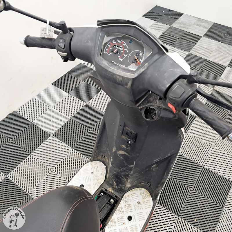 PEUGEOT Kisbee 50 2023 Scooter accidenté Occasion | CasseTom