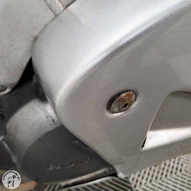 HONDA VFR800FI 782 2000 accidentée - La Casse de l Oncle Tom