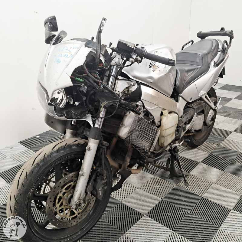 HONDA VFR800FI 782 2000 accidentée - La Casse de l Oncle Tom
