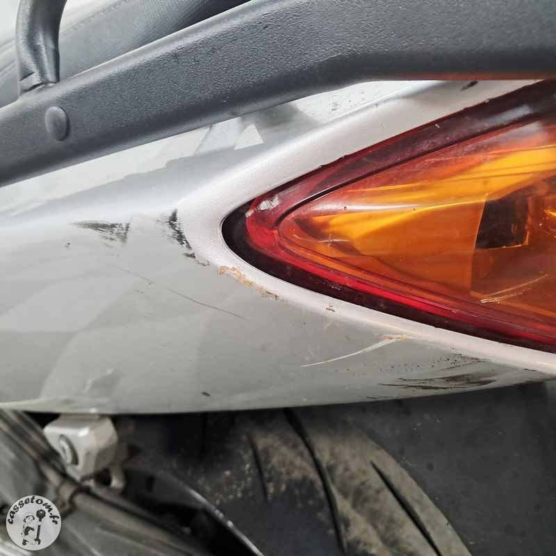 HONDA VFR800FI 782 2000 accidentée - La Casse de l Oncle Tom
