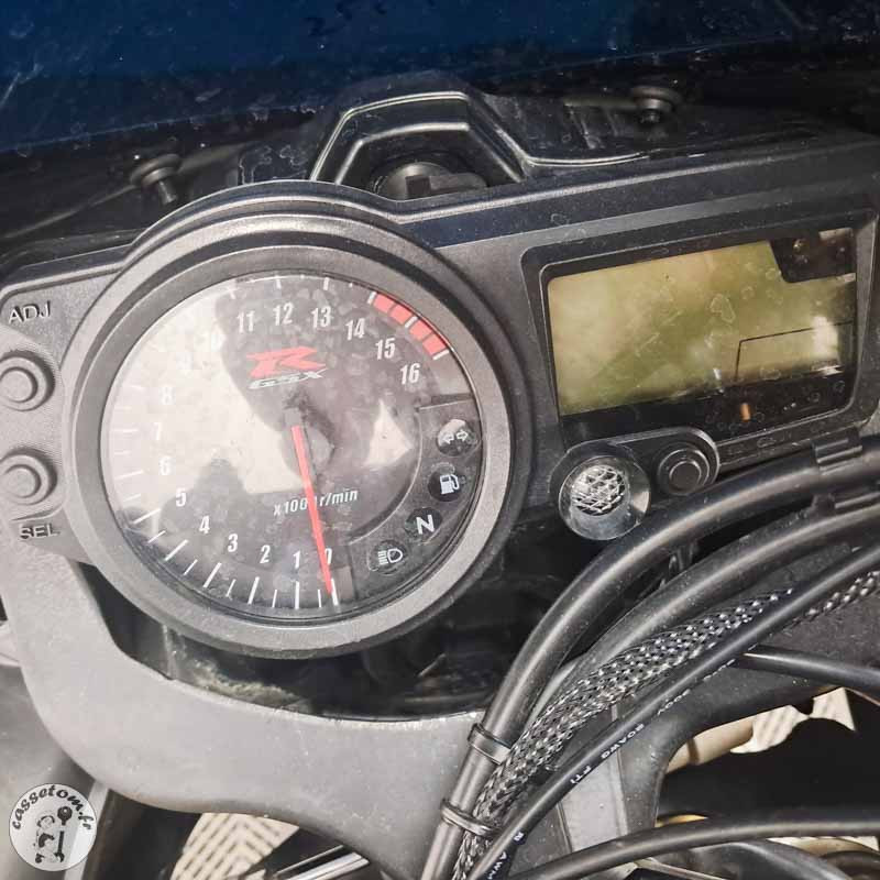 SUZUKI GSX-R750 749 2004 accidentée - La Casse de l Oncle Tom