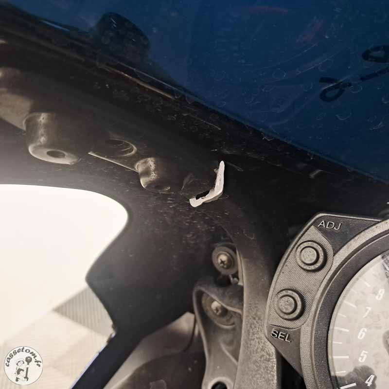 SUZUKI GSX-R750 749 2004 accidentée - La Casse de l Oncle Tom