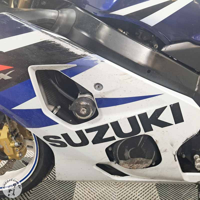 SUZUKI GSX-R750 749 2004 accidentée - La Casse de l Oncle Tom