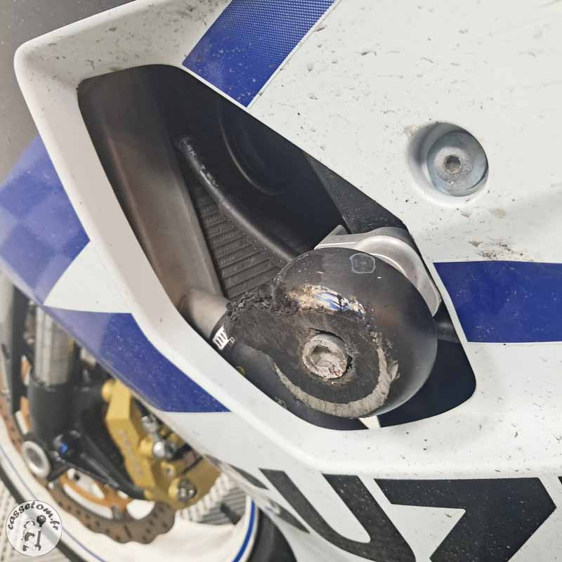 SUZUKI GSX-R750 749 2004 accidentée - La Casse de l Oncle Tom