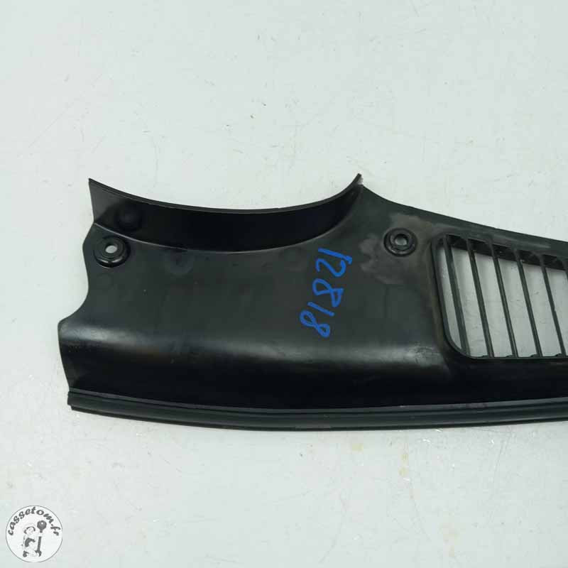 Carénage intérieur tête de fourche droit  Yamaha 1200 fj 1991 - Cassetom - Nos pieces motos