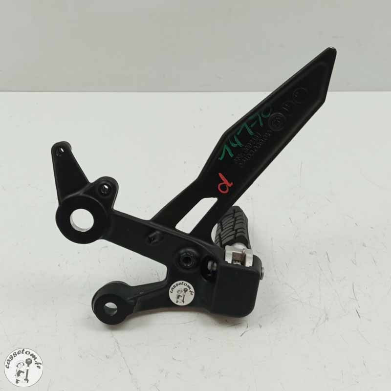 Platine + repose pied avant droite  Ktm 890 duke 2021 - Cassetom - Nos pieces motos