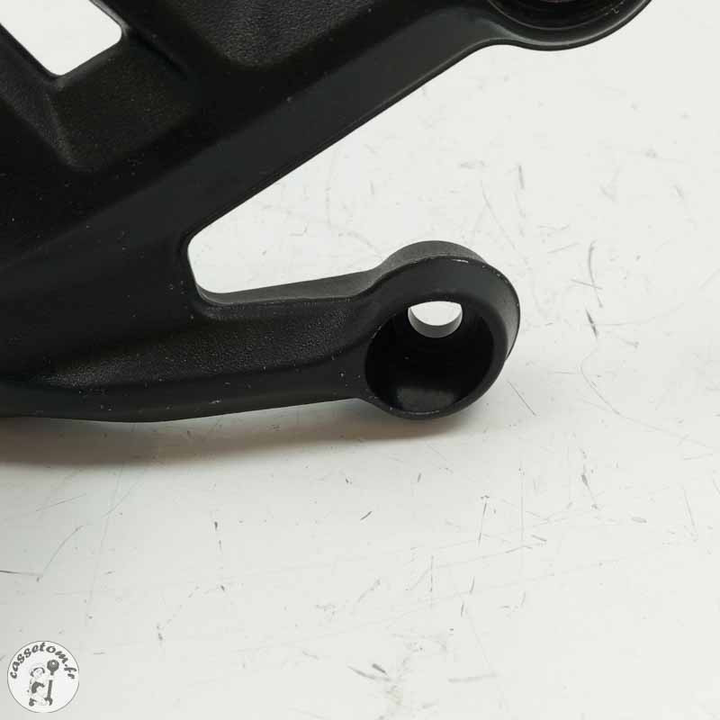 Platine + repose pied avant droite  Ktm 890 duke 2021 - Cassetom - Nos pieces motos