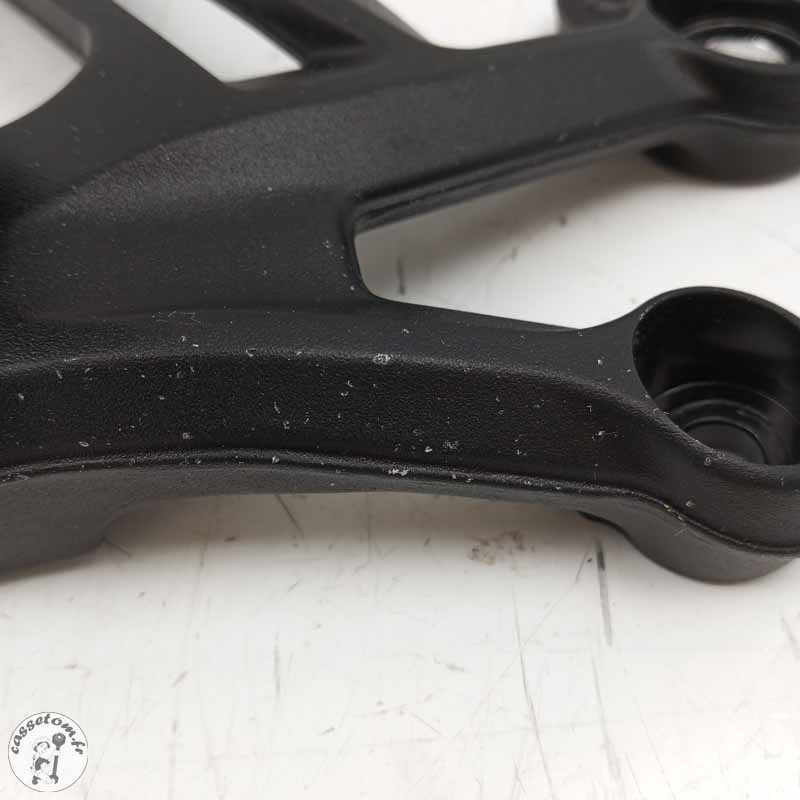 Platine + repose pied avant droite  Ktm 890 duke 2021 - Cassetom - Nos pieces motos