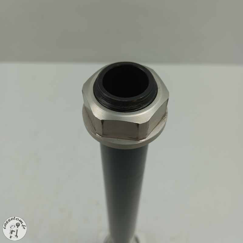 Axe de roue arrière  Ktm 890 duke 2021 - Cassetom - Nos pieces motos