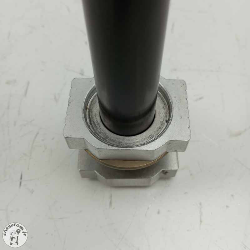 Axe de roue arrière  Ktm 890 duke 2021 - Cassetom - Nos pieces motos