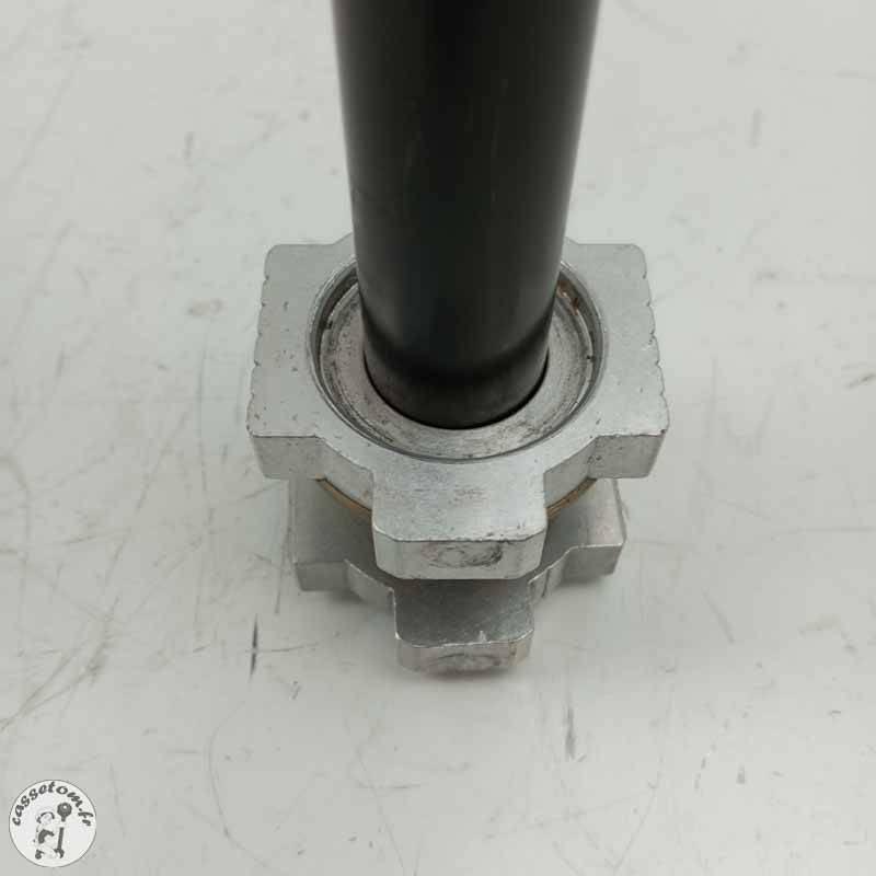 Axe de roue arrière  Ktm 890 duke 2021 - Cassetom - Nos pieces motos