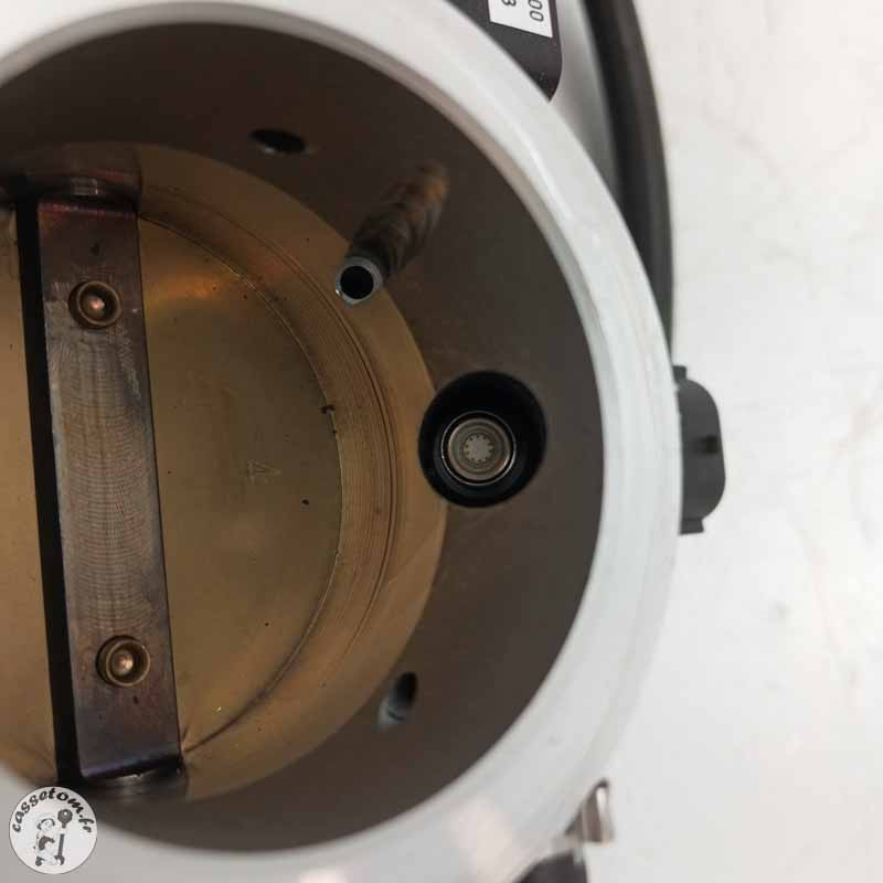 Rampe d'injection  Ktm 890 duke 2021 - Cassetom - Nos pieces motos