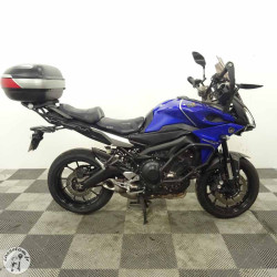 YAMAHA MT-09 TRA 847 2017 accidentée - La Casse de l Oncle Tom