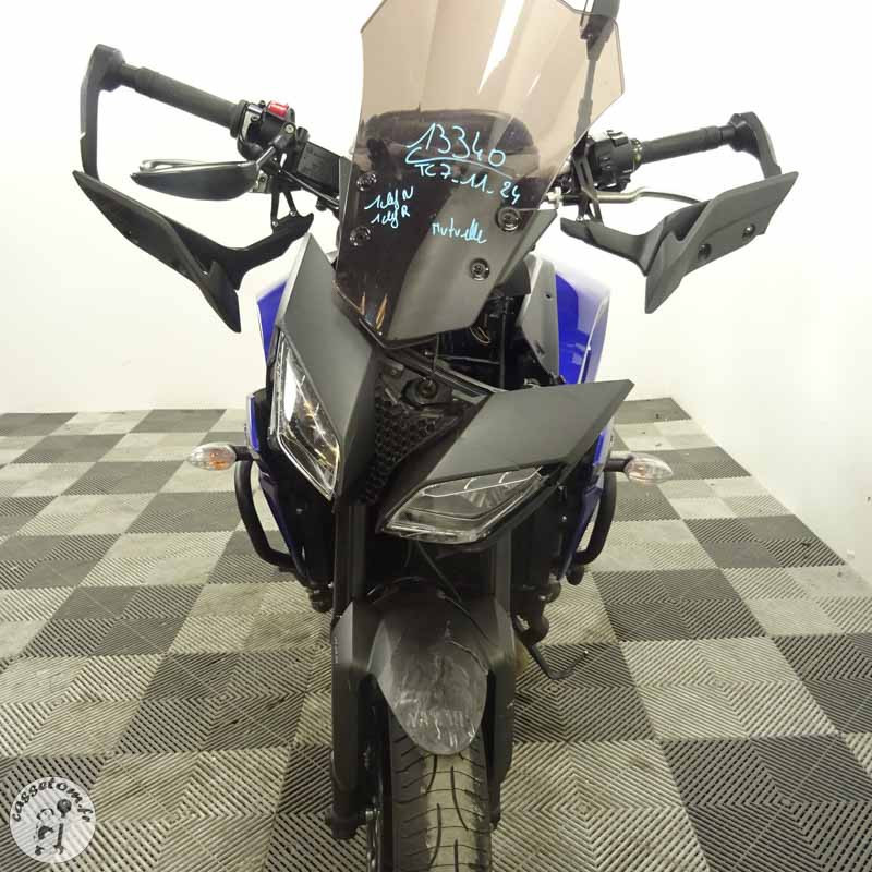 YAMAHA MT-09 TRA 847 2017 accidentée - La Casse de l Oncle Tom