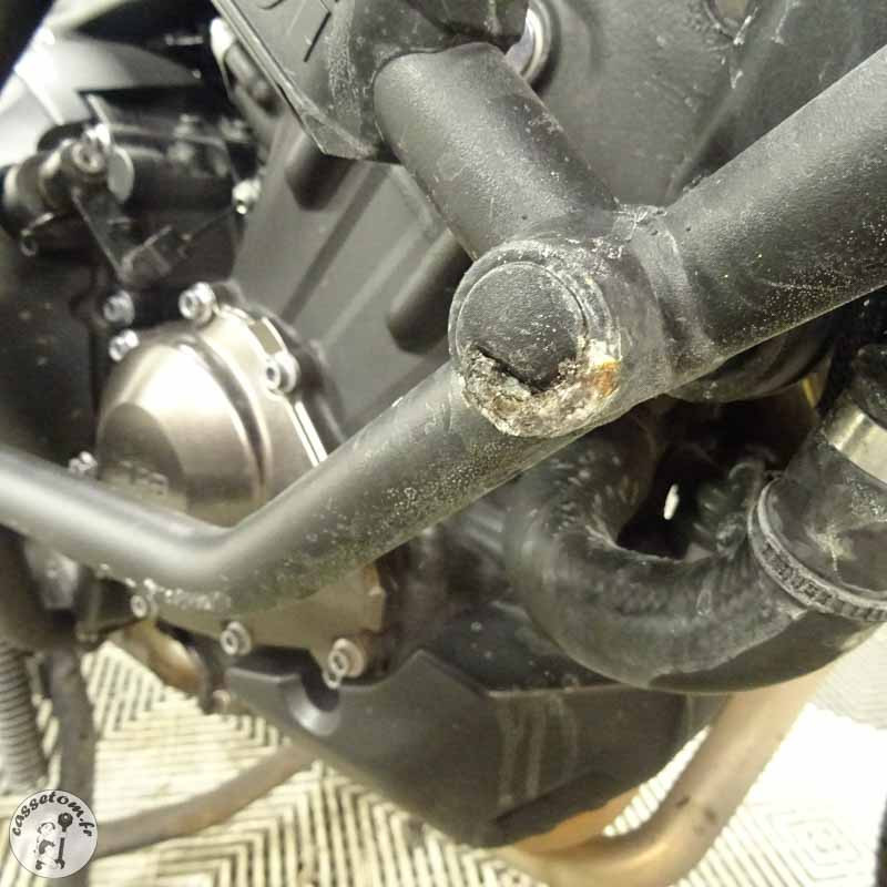 YAMAHA MT-09 TRA 847 2017 accidentée - La Casse de l Oncle Tom