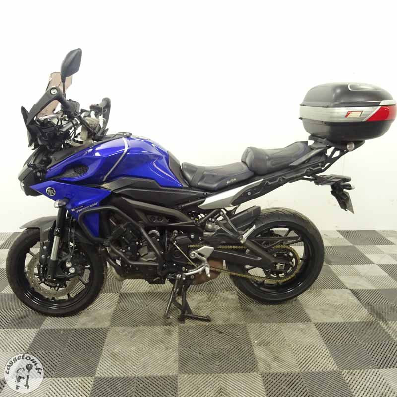 YAMAHA MT-09 TRA 847 2017 accidentée - La Casse de l Oncle Tom