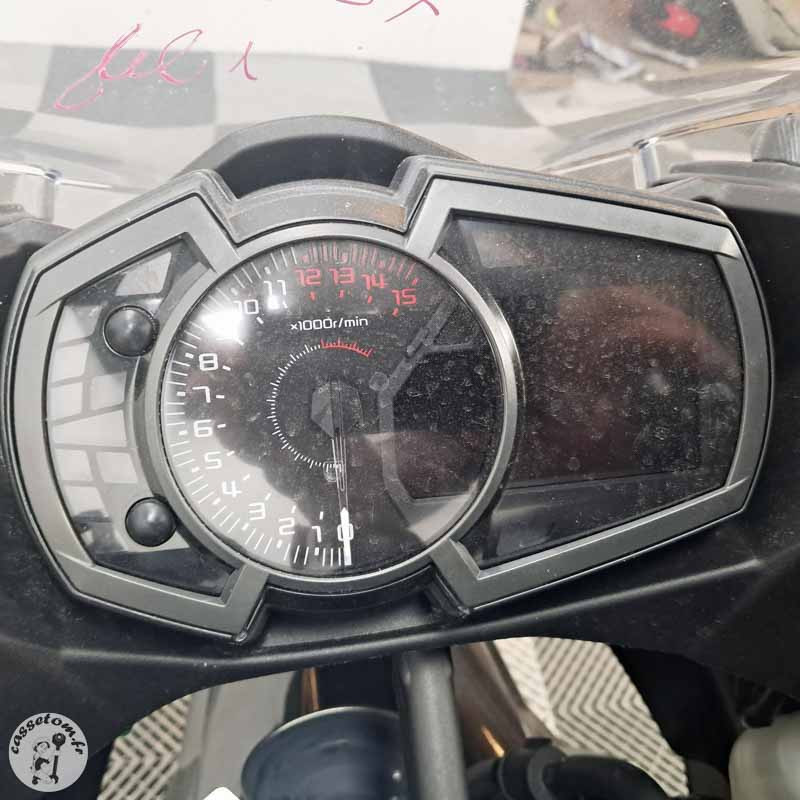 KAWASAKI NINJA400 399 2024 accidentée - La Casse de l Oncle Tom