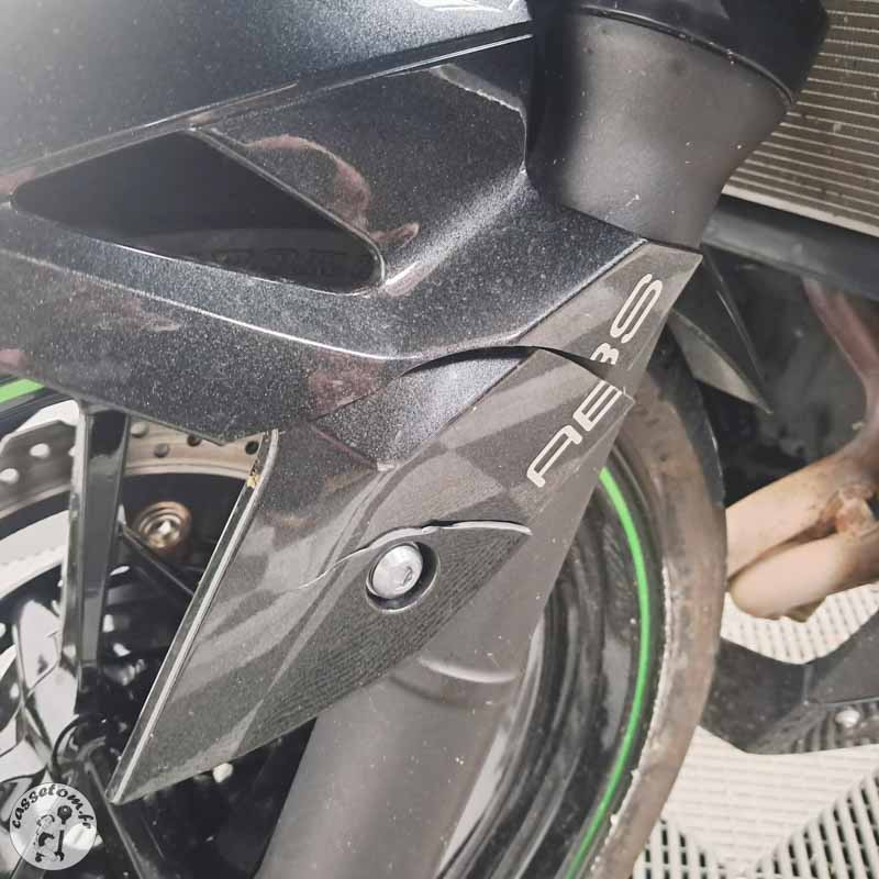 KAWASAKI NINJA400 399 2024 accidentée - La Casse de l Oncle Tom