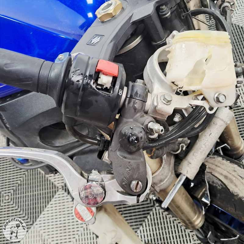 SUZUKI GSX-R600 599 2007 accidentée - La Casse de l Oncle Tom