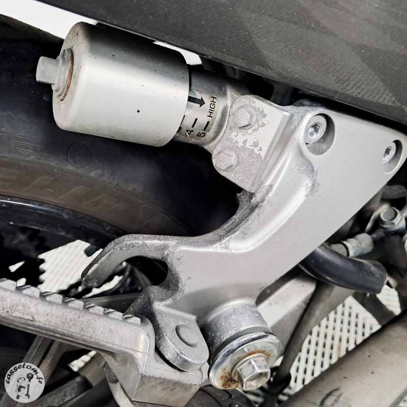 KAWASAKI ZZR1200 1165 2002 accidentée - La Casse de l Oncle Tom