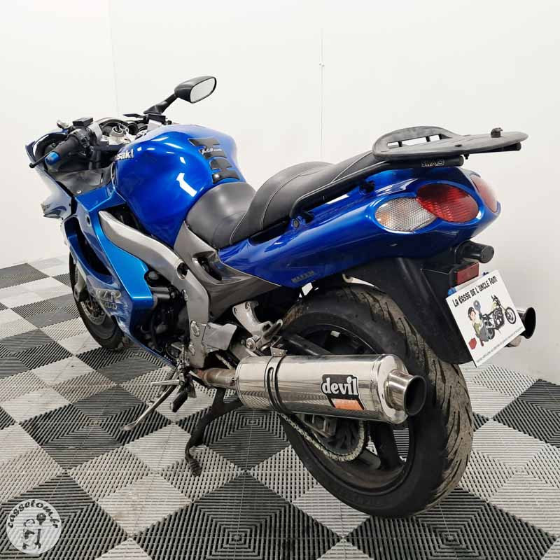 KAWASAKI ZZR1200 1165 2002 accidentée - La Casse de l Oncle Tom
