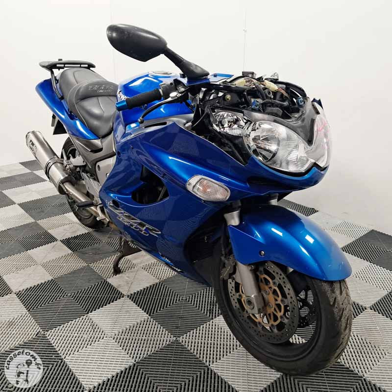 KAWASAKI ZZR1200 1165 2002 accidentée - La Casse de l Oncle Tom