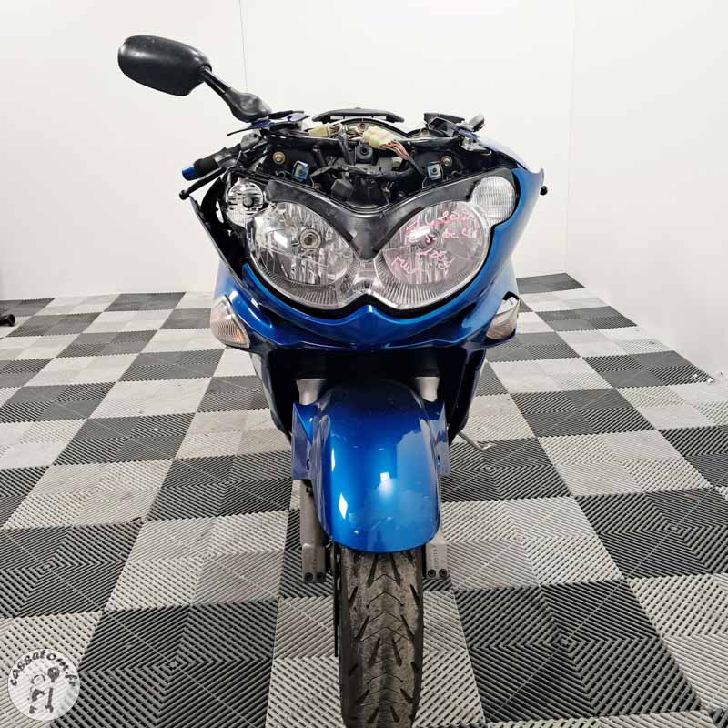 KAWASAKI ZZR1200 1165 2002 accidentée - La Casse de l Oncle Tom
