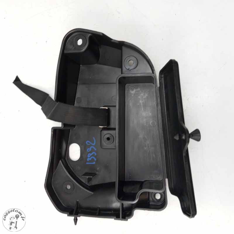 Rangement boite à outils  Kawasaki  1600 VN 2007 - Cassetom - Nos pieces motos