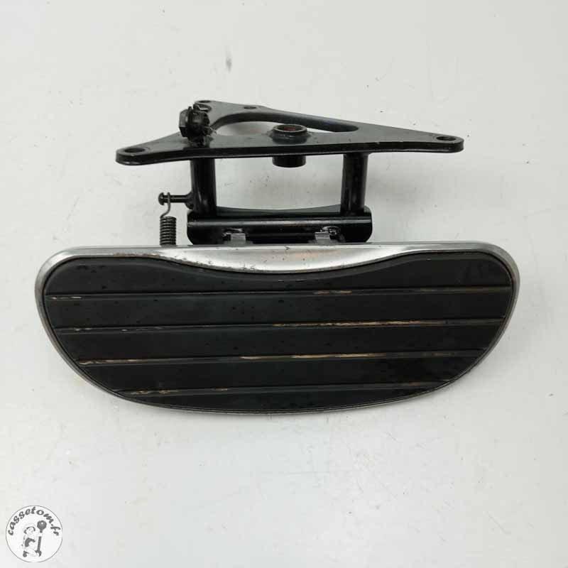 Repose pied avant droit  Kawasaki  1600 VN 2007 - Cassetom - Nos pieces motos