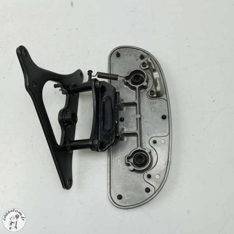 Repose pied avant droit  Kawasaki  1600 VN 2007 - Cassetom - Nos pieces motos