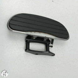 Repose pied avant gauche  Kawasaki  1600 VN 2007 - Cassetom - Nos pieces motos