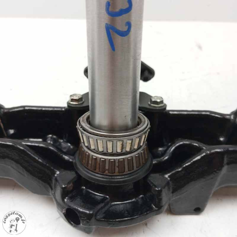 Té de fourche inférieur  Kawasaki  1600 VN 2007 - Cassetom - Nos pieces motos