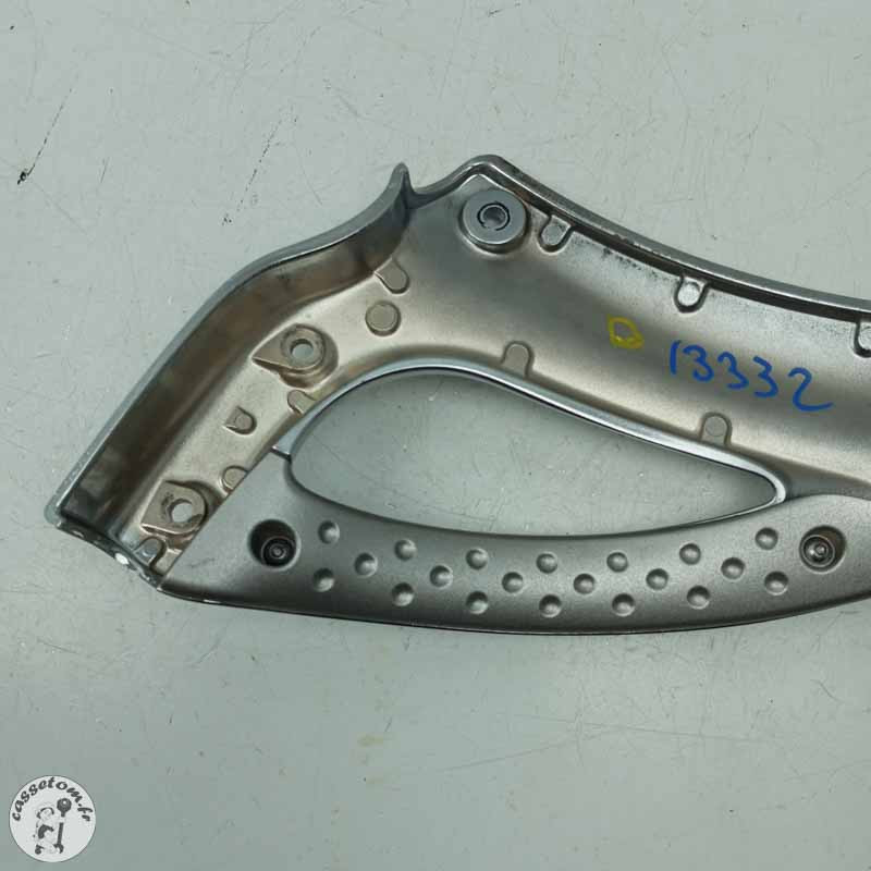 Poignée passager droite Kawasaki  1600 VN 2007 - Cassetom - Nos pieces motos