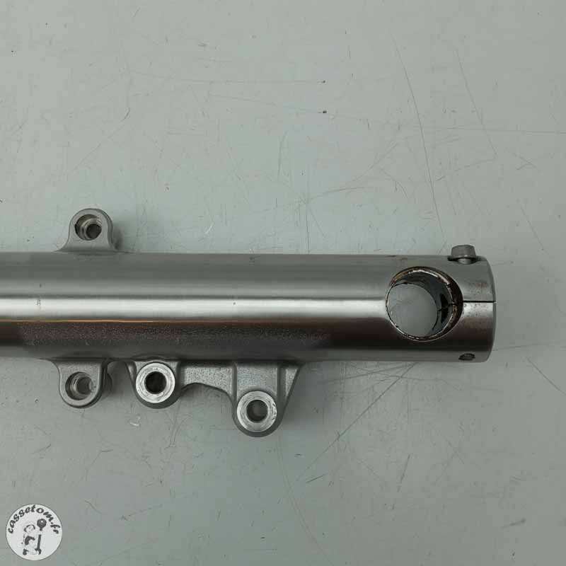 Bras de fourche droit  Kawasaki  1600 VN 2007 - Cassetom - Nos pieces motos
