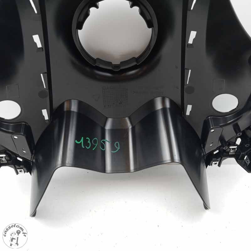 Couvre réservoir centrale  CF moto 800 mt 2025 - Cassetom - Nos pieces motos