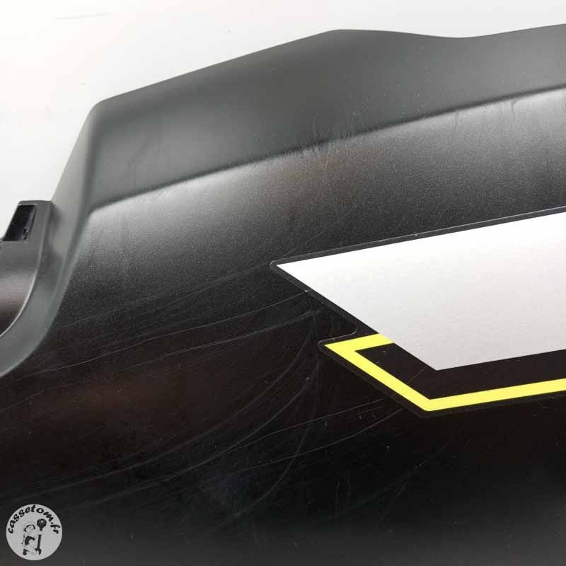 Couvre réservoir droit  CF moto 800 mt 2025 - Cassetom - Nos pieces motos